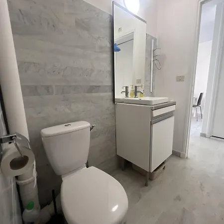 Appartement Agreable Au Centre Port